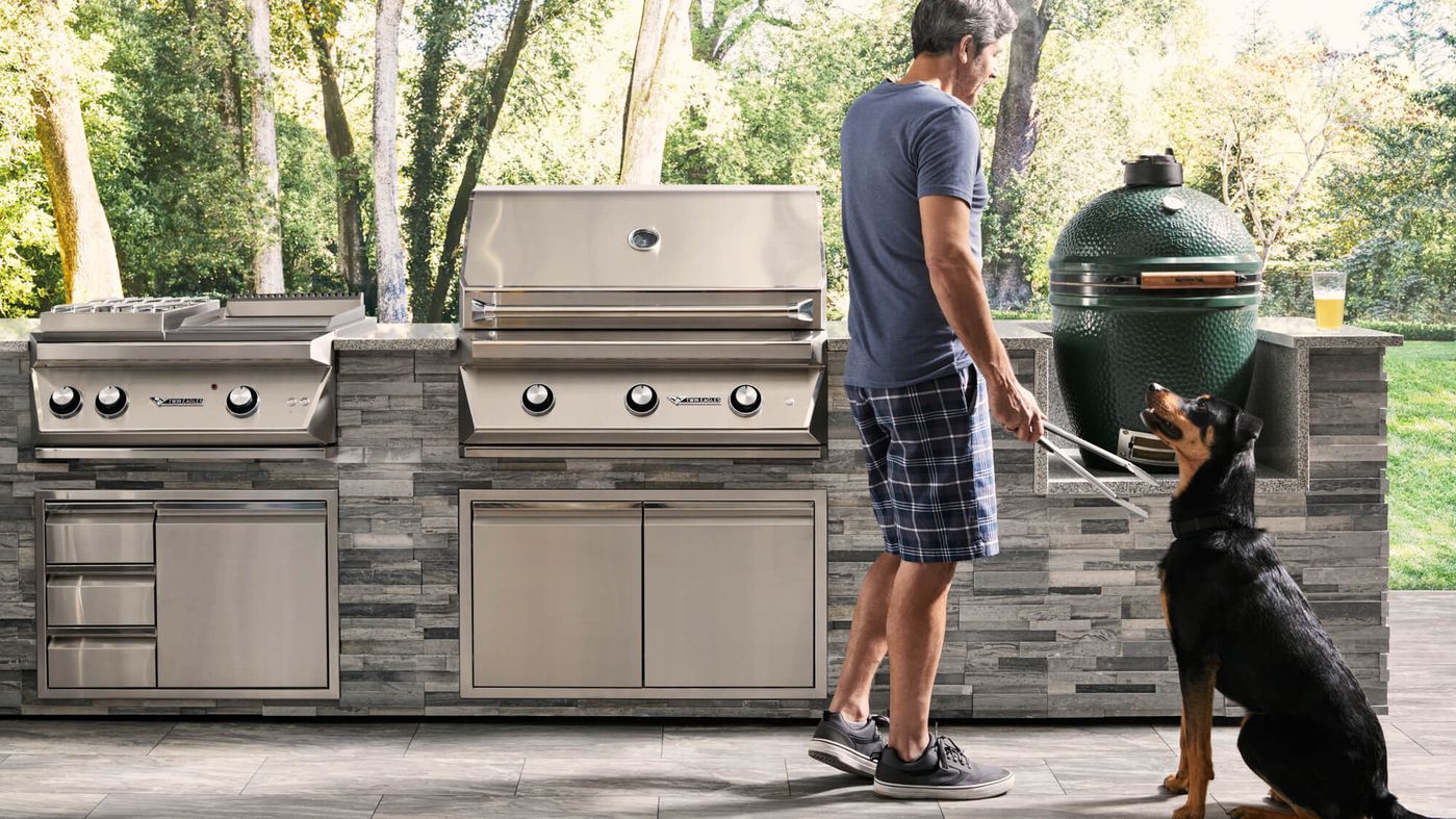 Modular Outdoor Kitchen Cooking